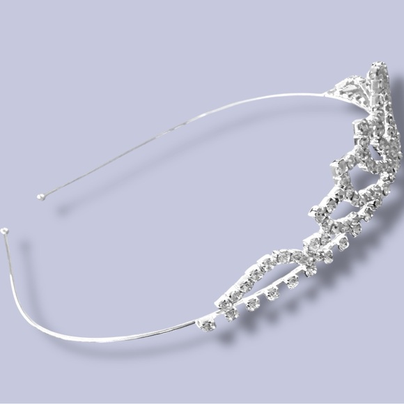 Silver Rhinestone Tiara - New with Tags - Picture 12 of 13